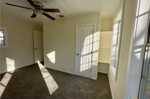 1002 N 12, Temple, TX 76504 - Photo 6
