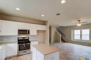 246 Mossycup Dr, San Marcos, TX 78666 - Photo 2