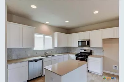 246 Mossycup Drive, San Marcos, TX 78666 - Photo 4