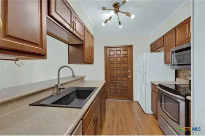 1685 Lakeview Drive, Canyon Lake, TX 78133 - Photo 22