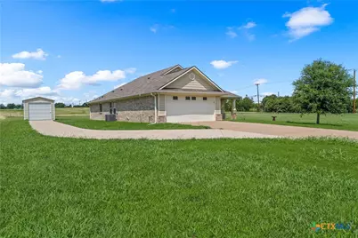 637 Hoffmeyer Lane, Robinson, TX 76706 - Photo 2
