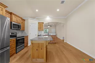 637 Hoffmeyer Ln, Robinson, TX 76706 - Photo 8