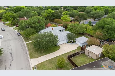 1827 Palace Drive, New Braunfels, TX 78130 - Photo 32