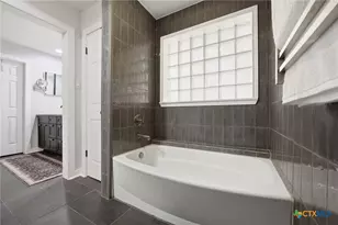 1827 Palace Dr, New Braunfels, TX 78130 - Photo 20