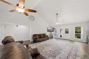 1827 Palace Dr, New Braunfels, TX 78130 - Photo 8