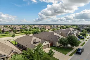 116 Salt Fork Dr, Liberty Hill, TX 78642 - Photo 34