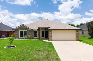 1914 Stonehenge Dr, Harker Heights, TX 76548 - Photo 2
