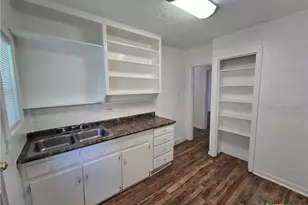 1416 E Avenue C, Temple, TX 76501 - Photo 12