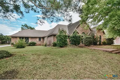108 Green Way, Victoria, TX 77904 - Photo 2