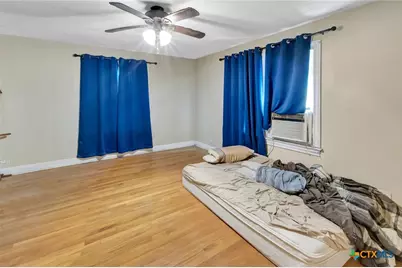1005 Macarthur Street, Victoria, TX 77901 - Photo 16