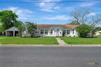 1005 Macarthur Street, Victoria, TX 77901 - Photo 1