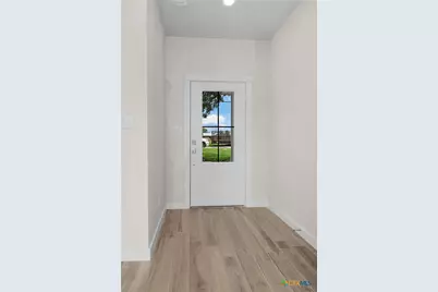 1029 Tabernacle Street, Seguin, TX 78155 - Photo 2