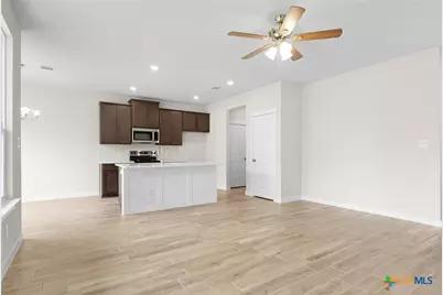 1029 Tabernacle Street, Seguin, TX 78155 - Photo 4