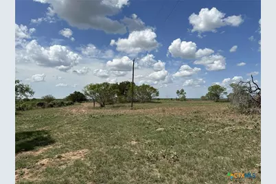 501 County Road 477, Stockdale, TX 78160 - Photo 2