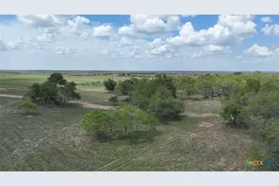 501 County Road 477, Stockdale, TX 78160 - Photo 4
