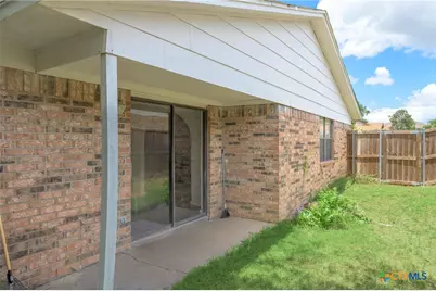 115 W Hogan Drive, Copperas Cove, TX 76522 - Photo 8