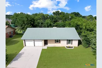 111 E Hogan Drive, Copperas Cove, TX 76522 - Photo 1
