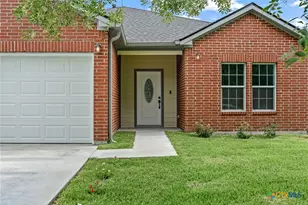 502 Trent St, Victoria, TX 77905 - Photo 2