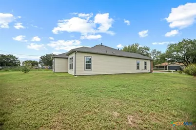 502 Trent Street, Victoria, TX 77905 - Photo 4