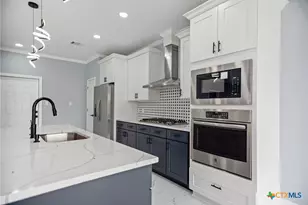 502 Trent St, Victoria, TX 77905 - Photo 16
