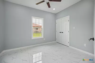 502 Trent Street, Victoria, TX 77905 - Photo 18