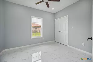 502 Trent St, Victoria, TX 77905 - Photo 18