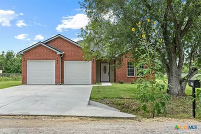 502 Trent Street, Victoria, TX 77905 - Photo 2
