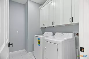 502 Trent St, Victoria, TX 77905 - Photo 24