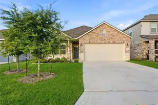 953 Willowbrook Ave, New Braunfels, TX 78130 - Photo 1