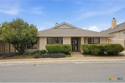 5910 Crescent Falls, Windcrest, TX 78239 - Photo 2