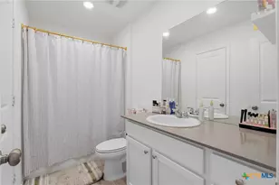 9220 James Bowie, Seguin, TX 78155 - Photo 20
