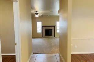3203 Sherwood Forest Dr, Killeen, TX 76549 - Photo 2