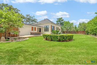 605 E Donegan Street, Seguin, TX 78155 - Photo 36