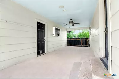 605 E Donegan Street, Seguin, TX 78155 - Photo 30