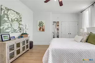 605 E Donegan St, Seguin, TX 78155 - Photo 18