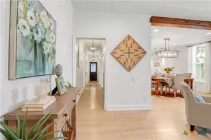 605 E Donegan St, Seguin, TX 78155 - Photo 24