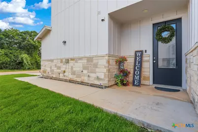 242 Topaz, New Braunfels, TX 78130 - Photo 6