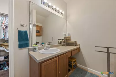 120 Holland Street, Hutto, TX 78634 - Photo 18