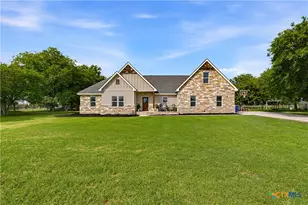 140 Oak Springs Dr, Seguin, TX 78155 - Photo 2
