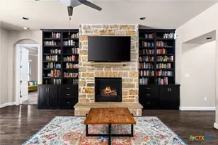 397 Arapaho Dr, Kyle, TX 78640 - Photo 6