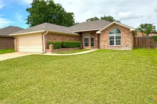 3803 Sawtooth Dr, Killeen, TX 76542 - Photo 2