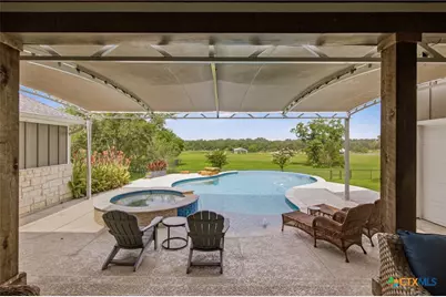 944 West Lake Trail, Victoria, TX 77905 - Photo 4