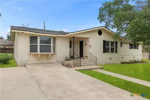 21 Ohio Ave, New Braunfels, TX 78130 - Photo 6