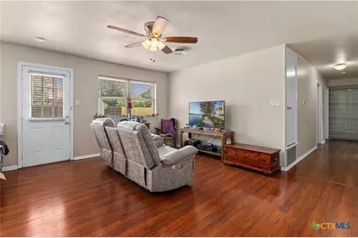 21 Ohio Avenue, New Braunfels, TX 78130 - Photo 10