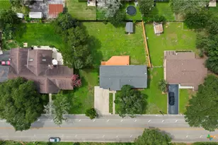 21 Ohio Ave, New Braunfels, TX 78130 - Photo 4