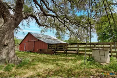 7755 Fm 1295, Moulton, TX 77975 - Photo 4
