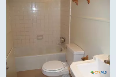 910 Hill Street, Copperas Cove, TX 76522 - Photo 8