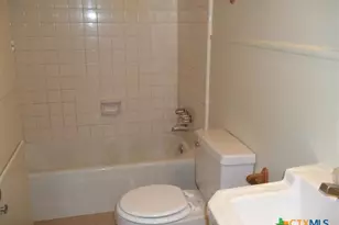 910 Hill St, Copperas Cove, TX 76522 - Photo 8