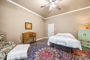 2215 Gruene Lake Dr, New Braunfels, TX 78130 - Photo 10