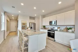 10905 Tallsalt Dr, Austin, TX 78754 - Photo 2
